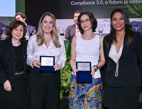 Gratidão e Comprometimento: Paula Lippi Agradece Homenagem do IBDEE